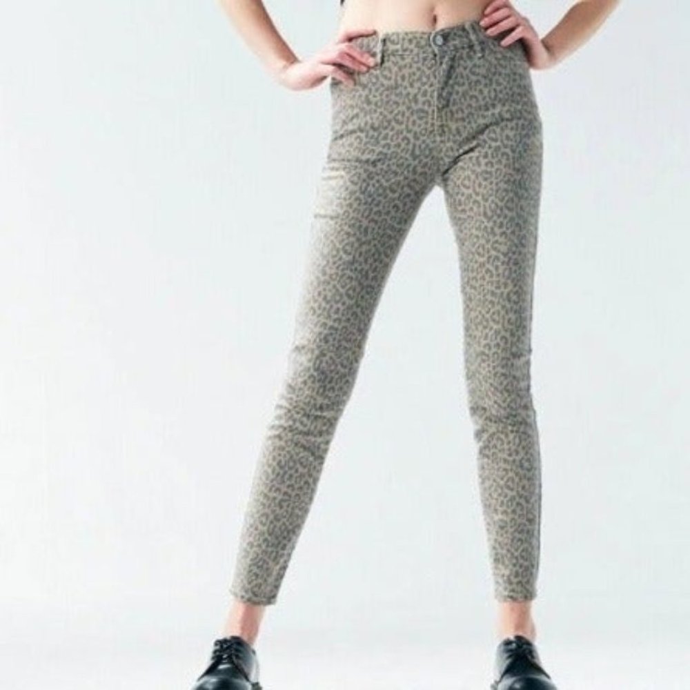 NEW PacSun High Rise Jegging